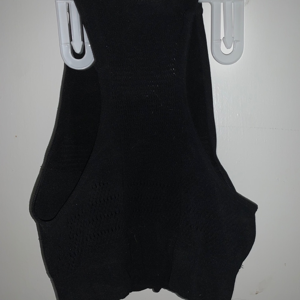 Fabletics Crop atop